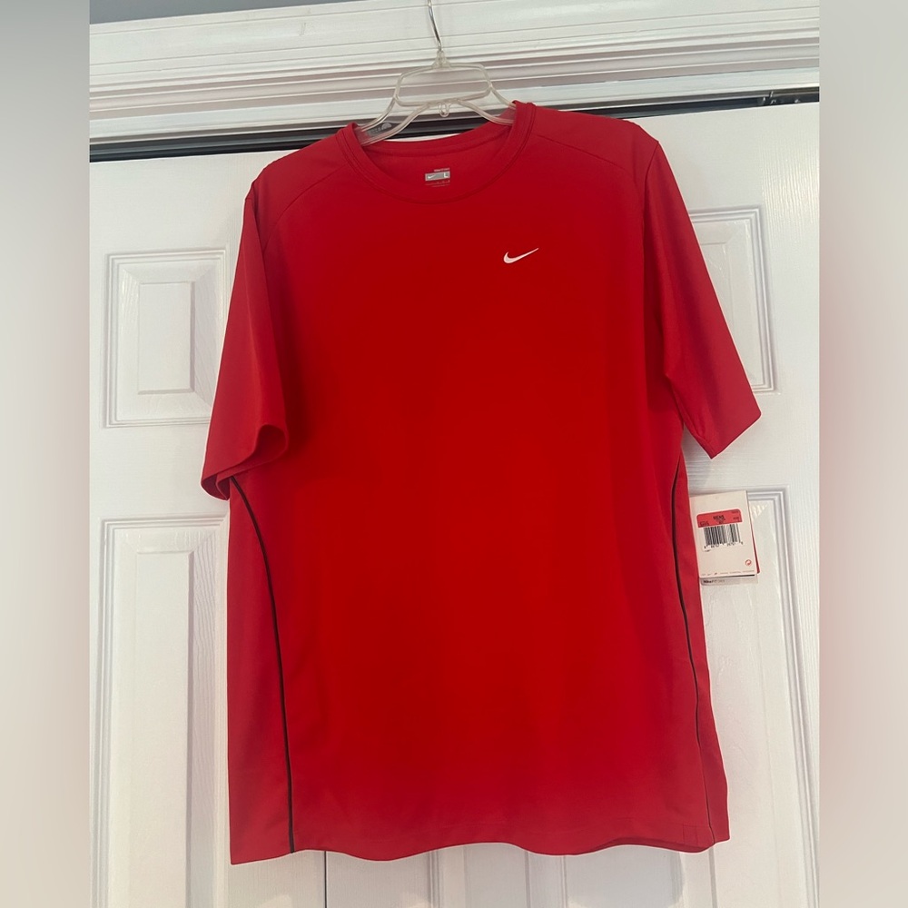 NWT Nike Men's Red Short Sleeve Performance Tee
